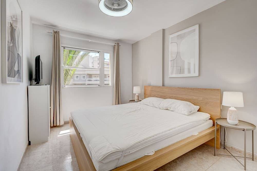 Foto 5 von 15: Winter Gardens, Golf del Sur, 2 Bedrooms 2 Bathrooms apartment with terraze