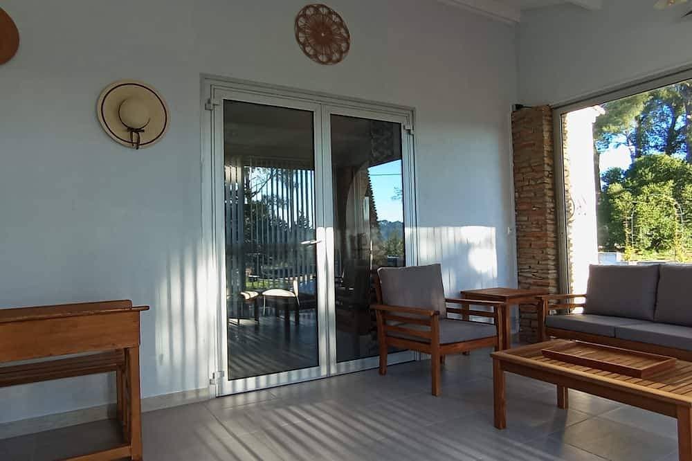 Foto 7 von 20: Renovated family villa in a peaceful setting in the heart of the Bandol vineyards.