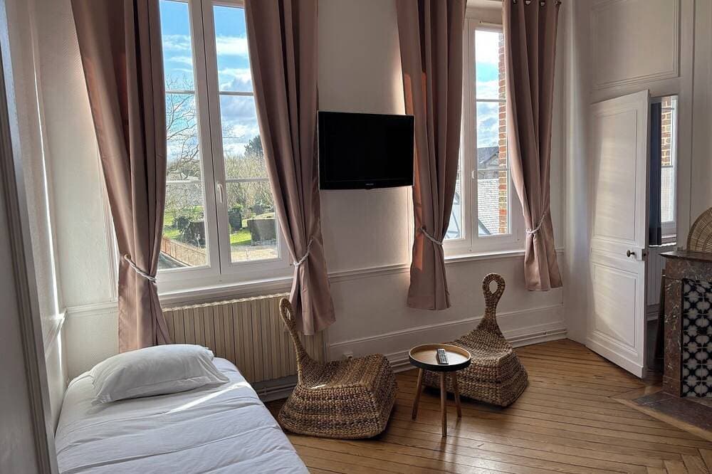 Foto 4 von 17: Scandinavian bed and breakfast 3 minutes from the sea - Manoir de Conteville