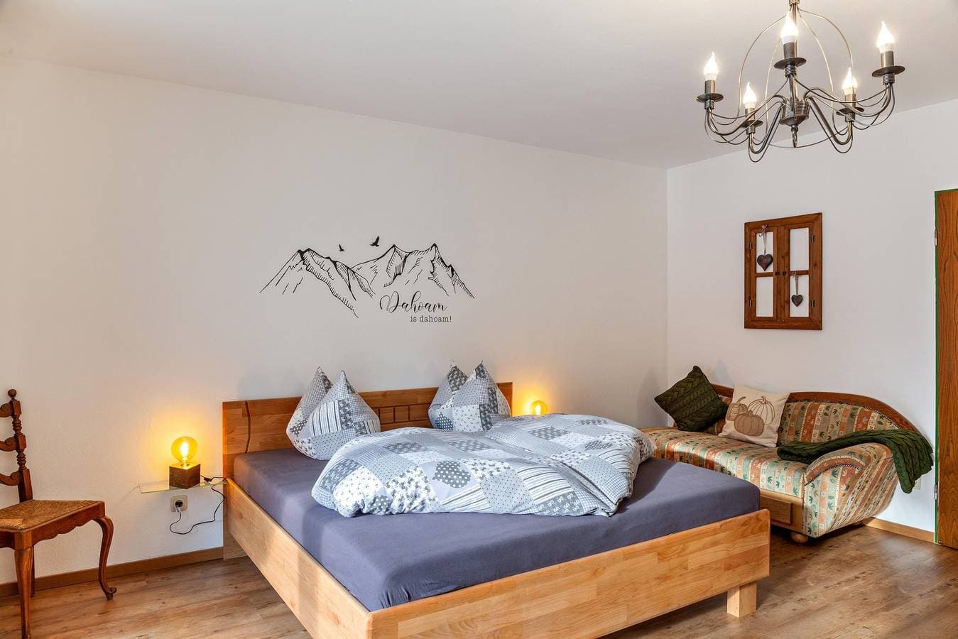 Foto 4 von 21: Studio-Apartment 'Aschaubichl – Silberdistel' mit Bergblick, privater Terrasse & WLAN