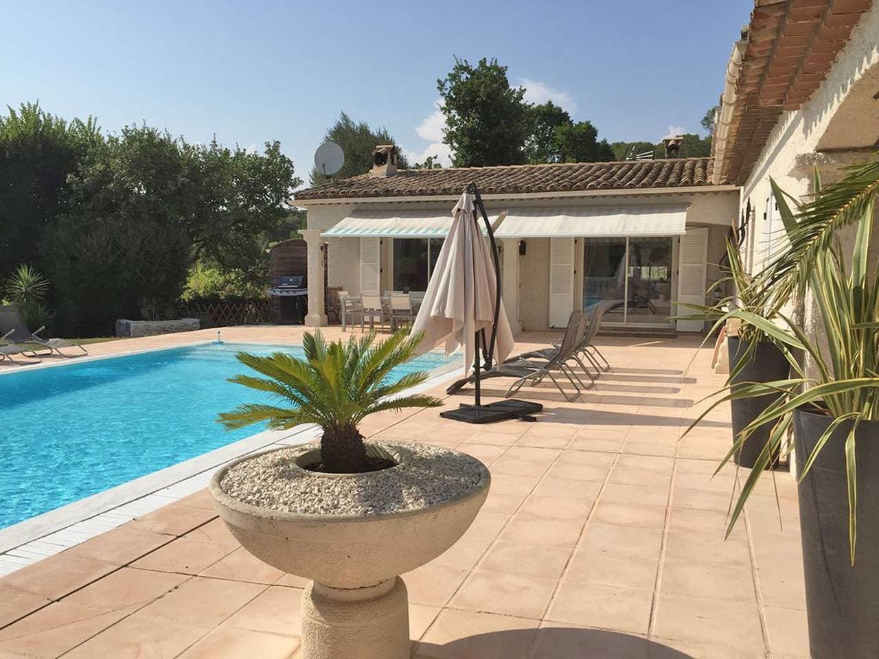 Foto 5 von 40: Villa in Puget-sur-Argens mit Pool & Garten