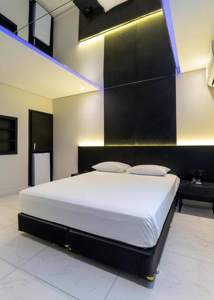 Foto 7 von 13: Studio with Spa Bath