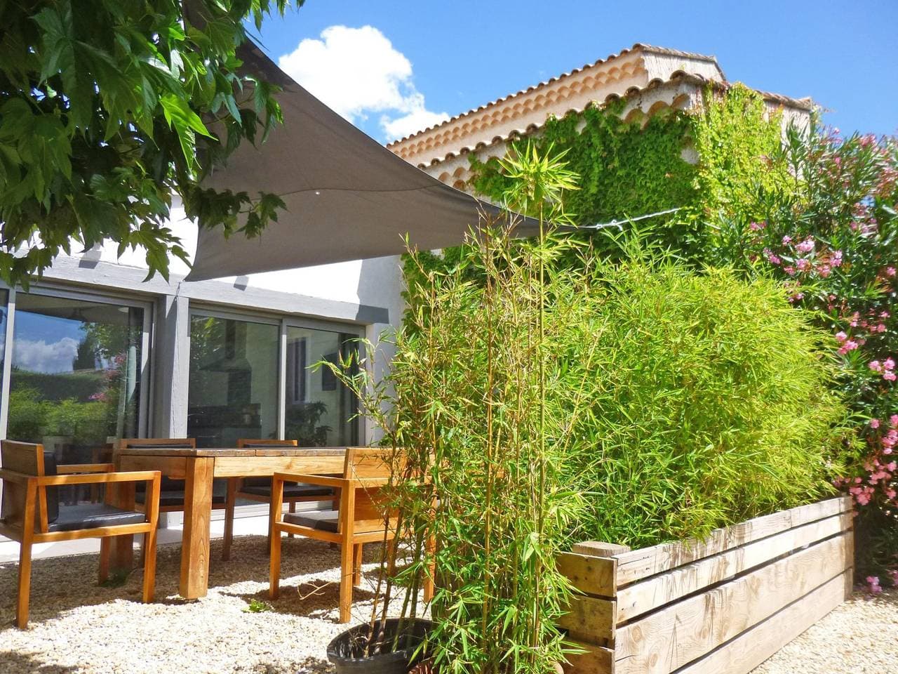 Foto 4 von 25: Modernes Ferienhaus mit Pool