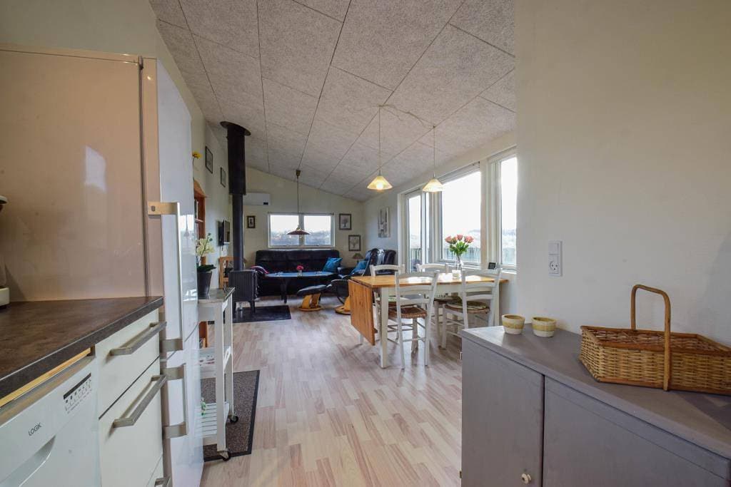 Foto 7 von 15: Modernisiertes, traditionelles Sommerhaus – Nur 150 m zum Strand!