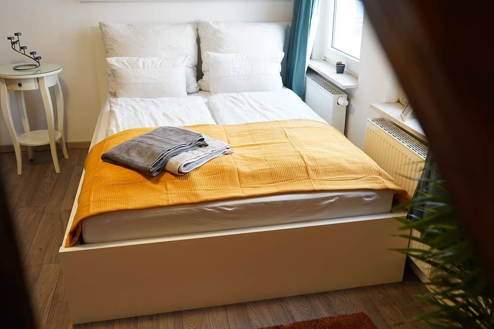 Foto 4 von 30: Offene, gemütliche Dg-Etage in Haus - Mit Wohnzimmer, gr. Bad, Wifi, Netflix