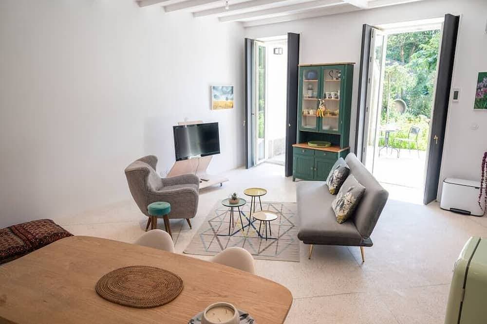 Foto 12 von 30: Gracy Porto - Charming apartment with terrace and garden located at Praça da Republica