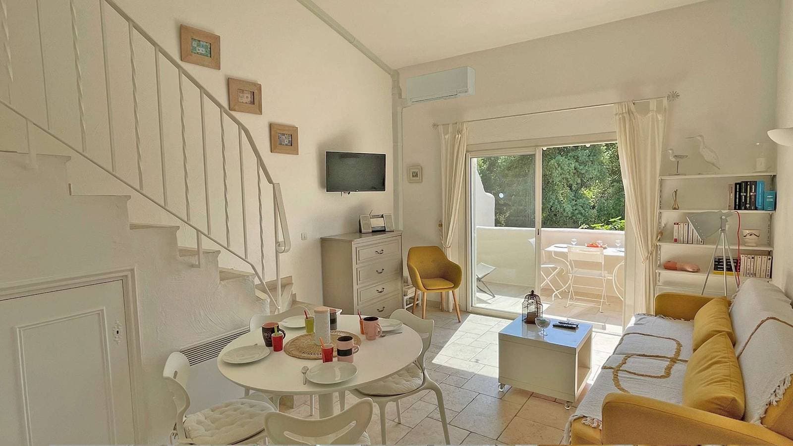 Foto 6 von 15: Apartment T2 - 3 Personen - Klimaanlage - Pool und Tennisresidenz - Freier Blick - Sainte Maxime