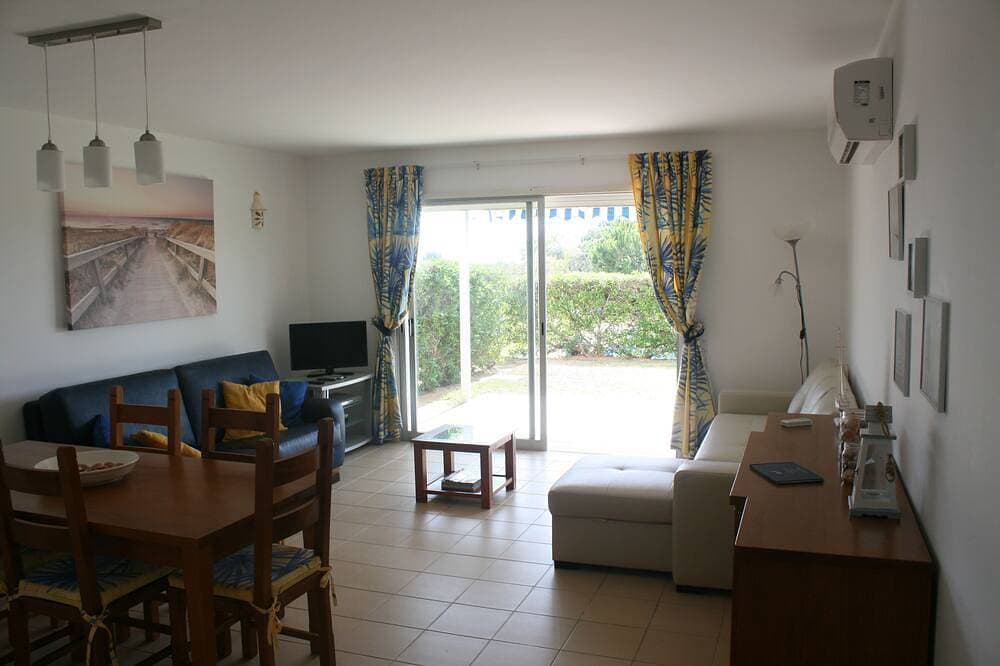 Foto 8 von 30: Holiday house with big roof terrace pool and sea view