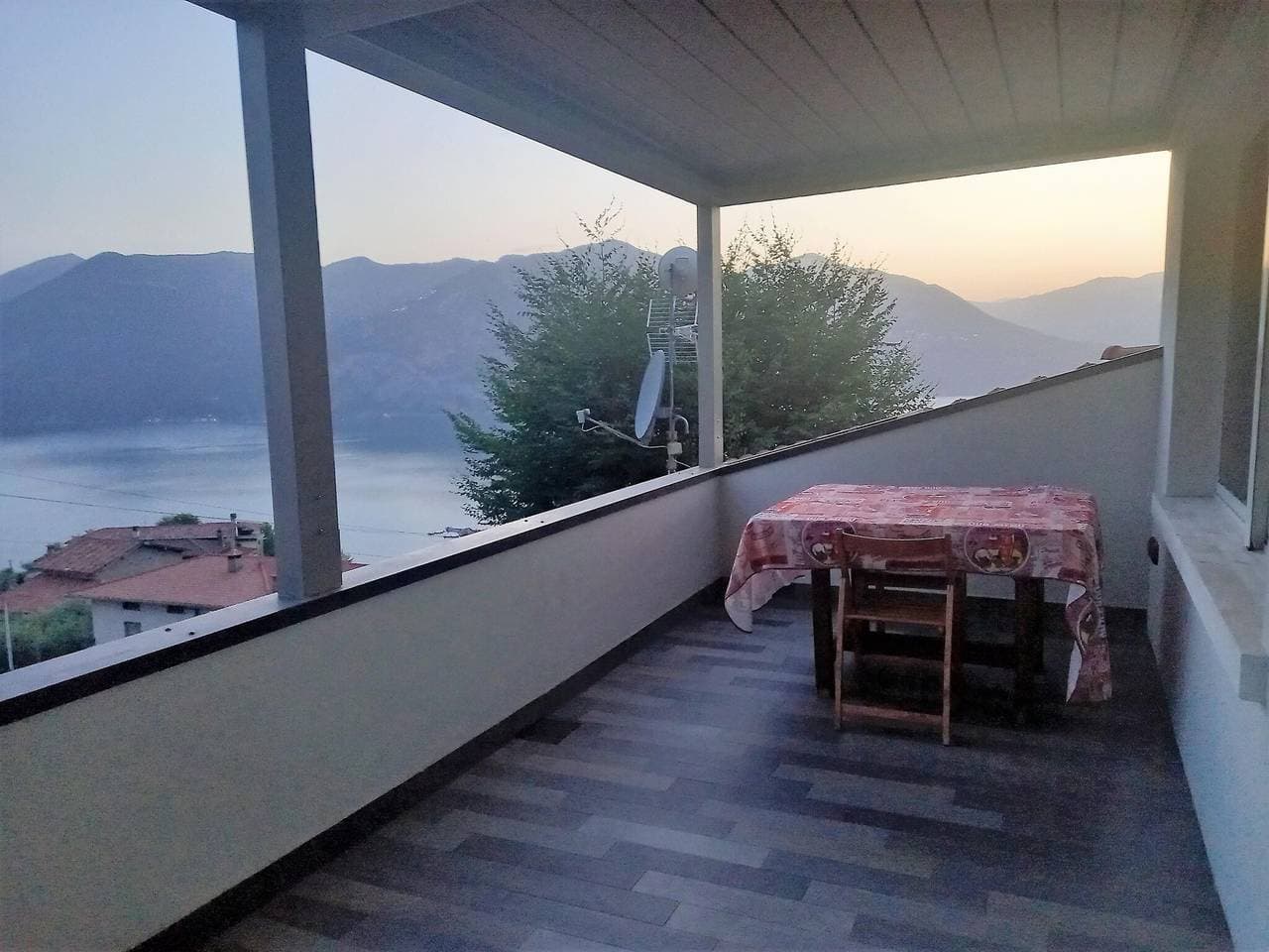Foto 10 von 40: Marone Apartment mit Pool