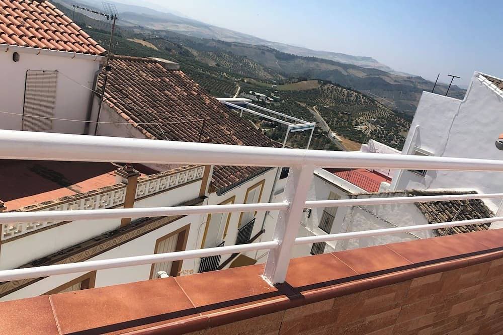 Foto 11 von 12: Quirky but stylish townhouse, heart of the old town, stunning views from terrace