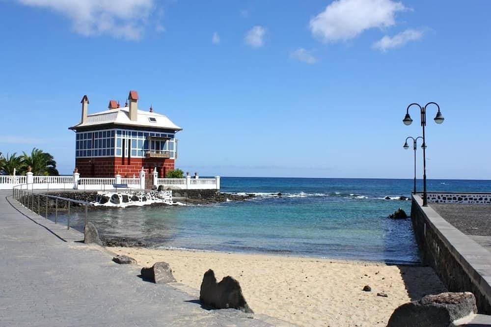 Foto 11 von 14: \"Casita de Arrieta\" Close to everything and steps from the sea!