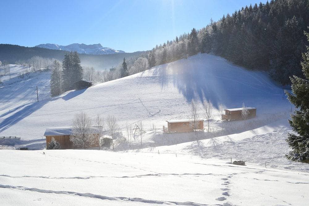 Foto 9 von 28: Mieten Sie einen komfortablen Holzanhänger auf dem Bauernhof am Vercors