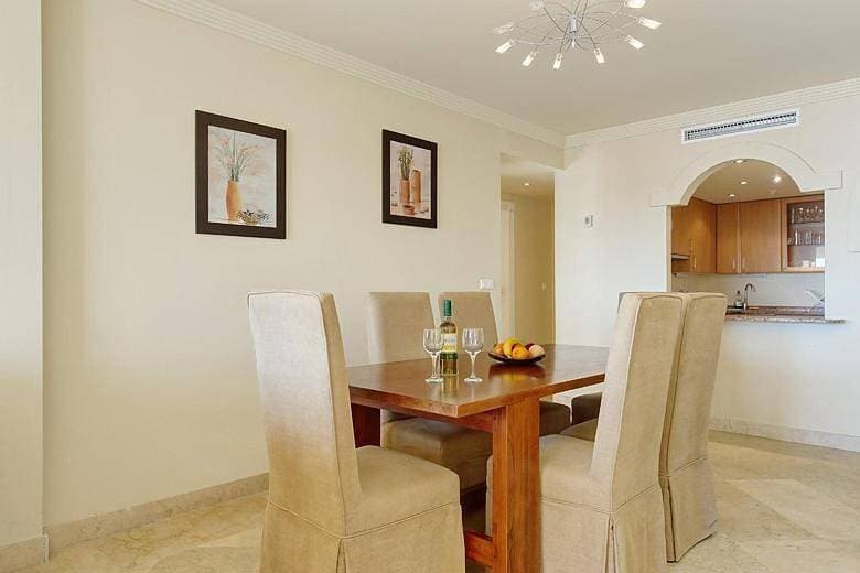 Foto 9 von 12: Ferienwohnung für 6 Personen mit Pool