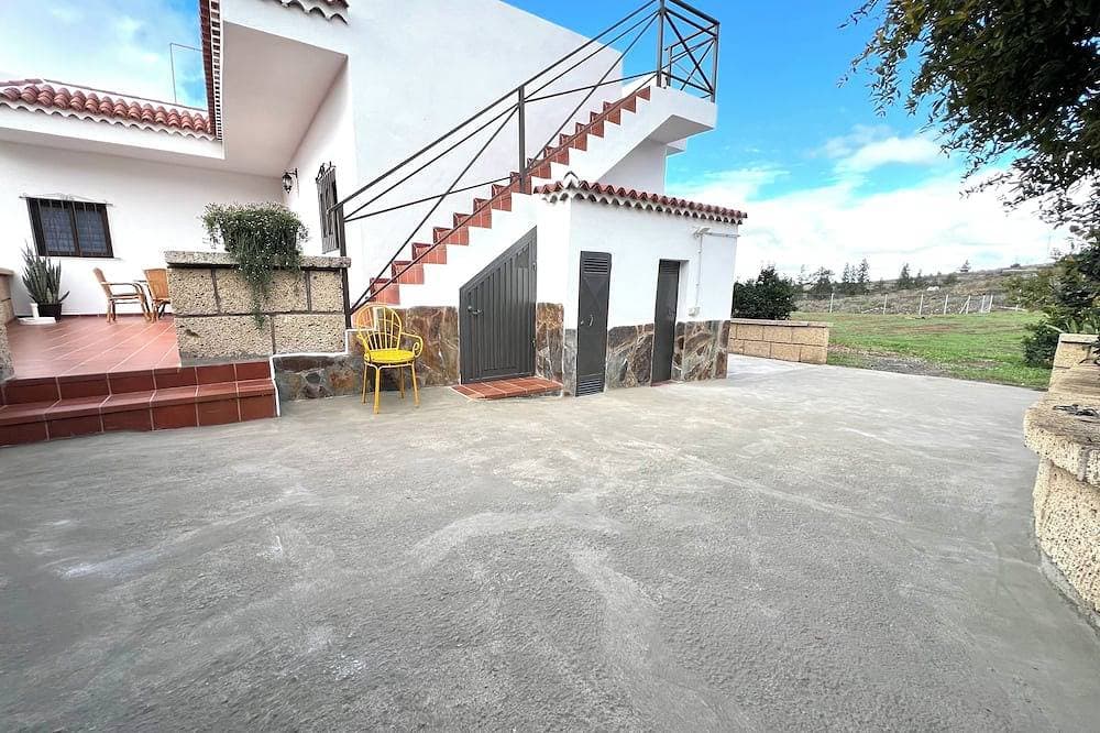 Foto 11 von 30: Haus mit großer Terrasse mit Blick auf den Teide und La Gomera.