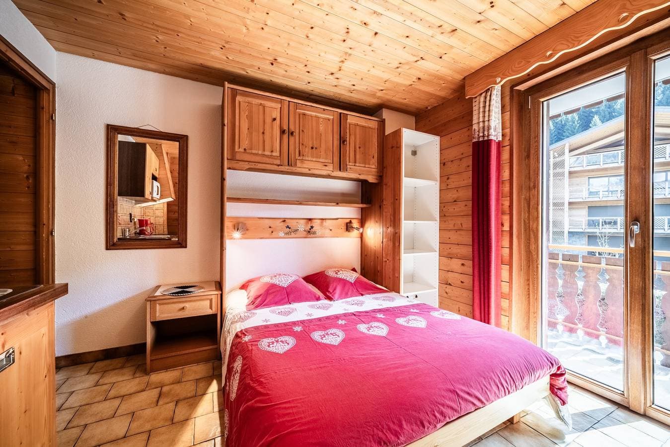 Foto 2 von 23: Studio „Le Cabri – 2 Pers“ mit Bergblick, Balkon und WLAN