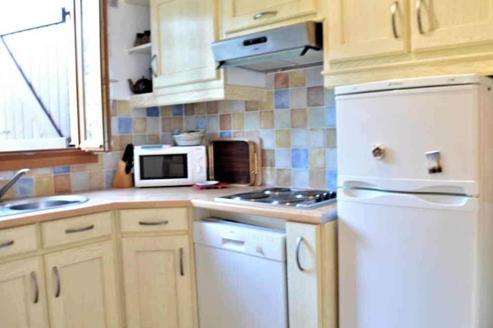 Foto 8 von 12: Appartement Komfortabel in Strandnähe für 6 Personen, La Croix-Valmer, Parkplatz & Balkon