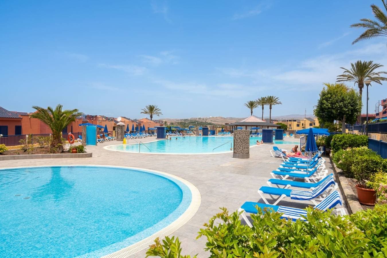 Foto 1 von 58: Ferienhaus für 6 Personen mit Pool