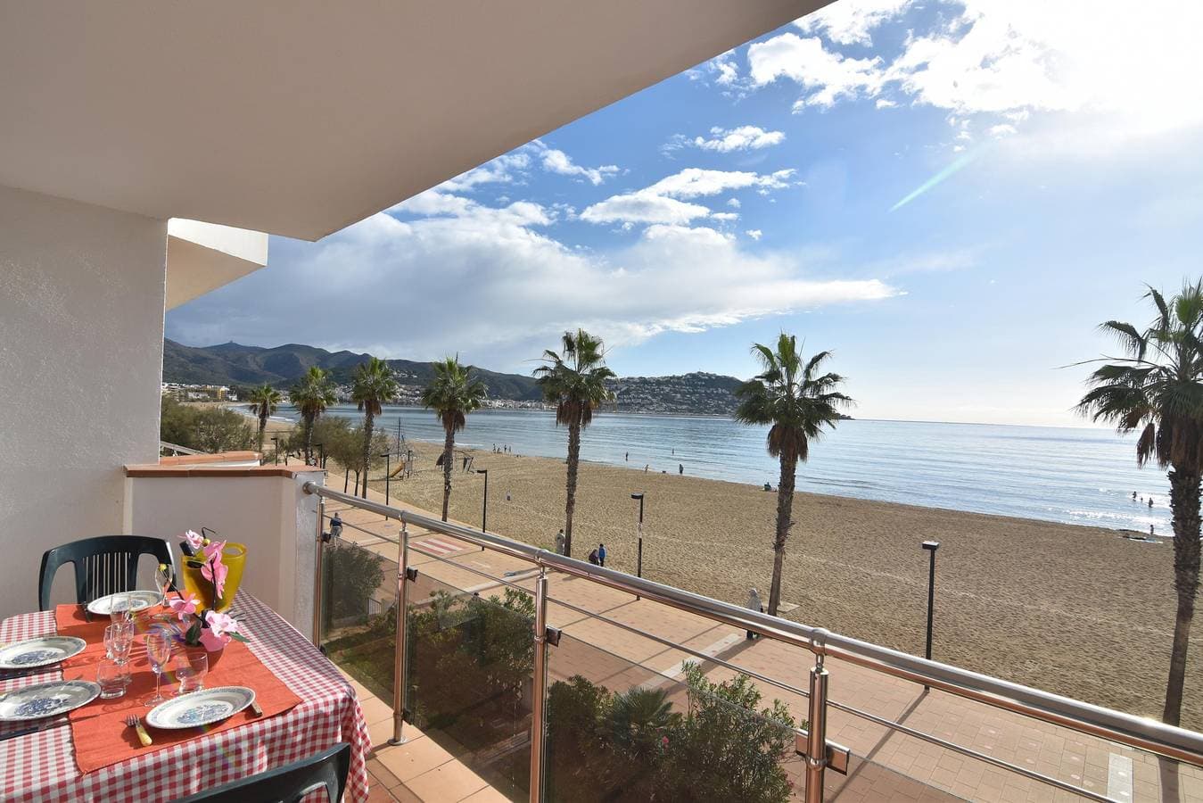 Foto 5 von 24: Charmante Wohnung zur Miete in Roses, Costa Brava! 2 Schlafzimmer, 4 Schlafplätze, Meerblick. Buchen Sie jetzt!