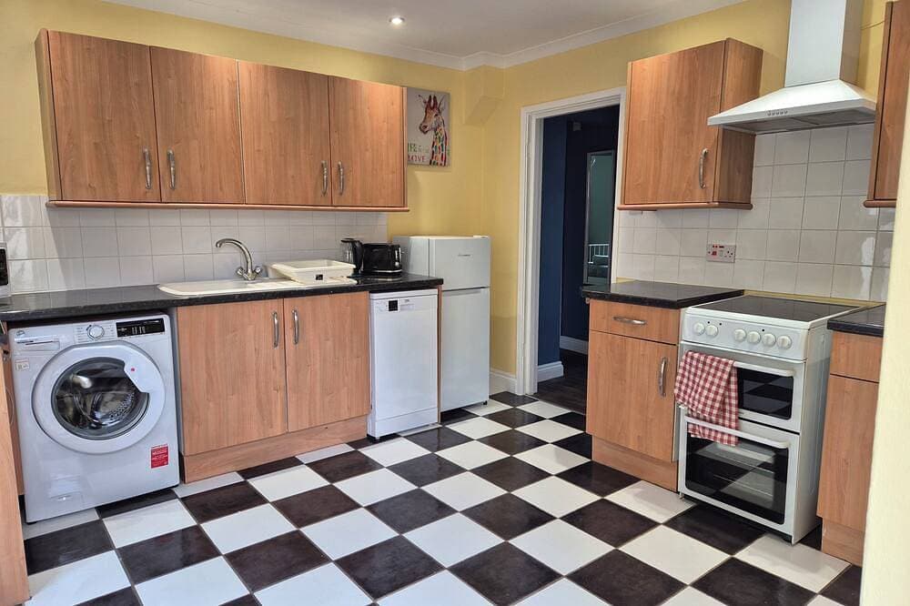 Foto 13 von 17: Spacious apartment 5 mins from Clifton and M5