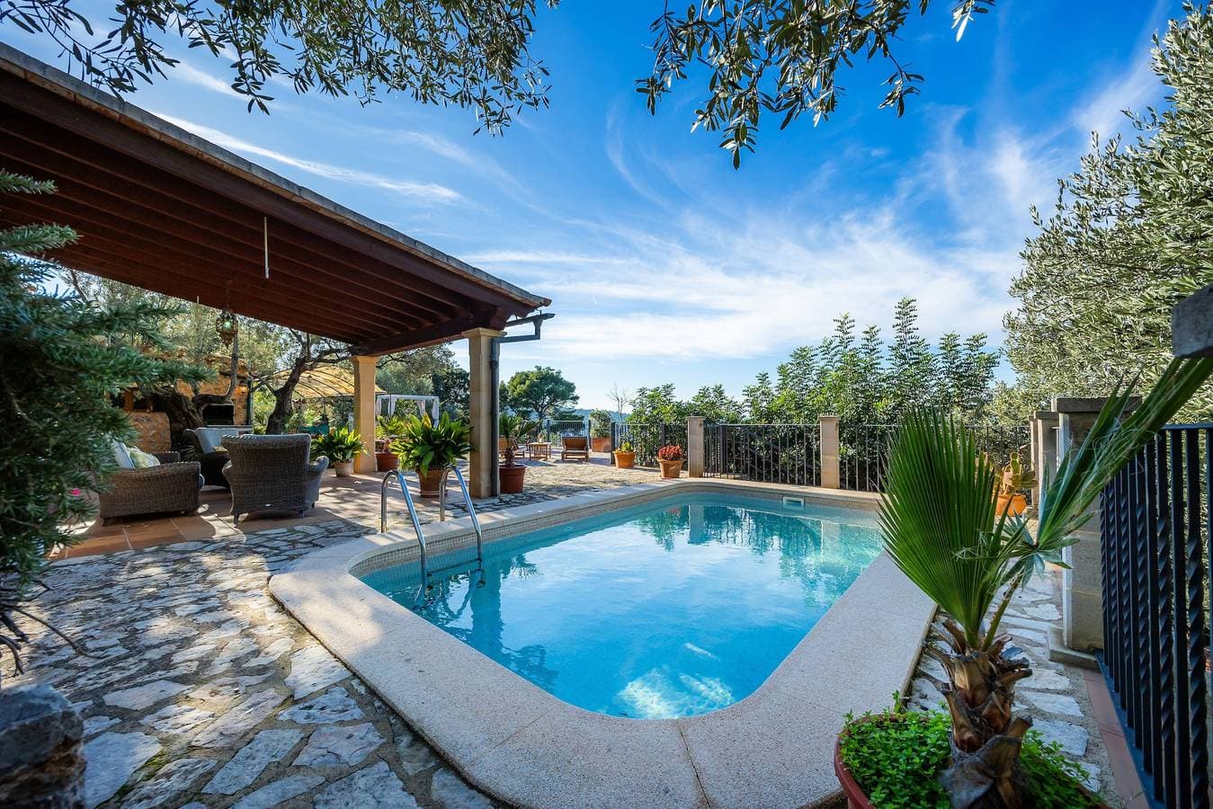 Foto 4 von 33: Traumhafte Finca Rural Es Pujol mit Meerblick, Pool, Terrasse, Klimaanlage und WLAN