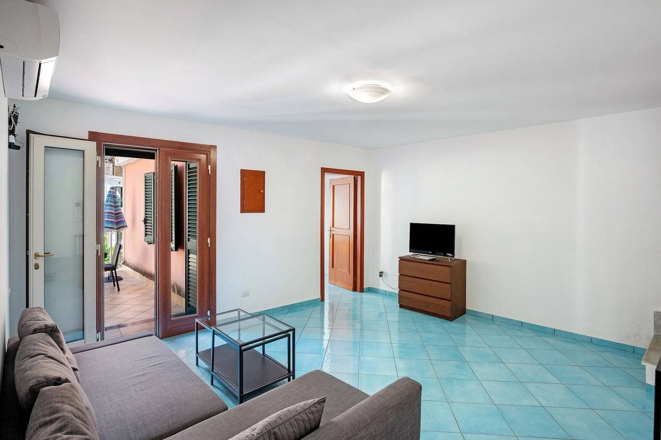 Foto 4 von 18: Apartment 'Ce Tour - Casa Cetara Centro' mit Balkon, WLAN und Klimaanlage