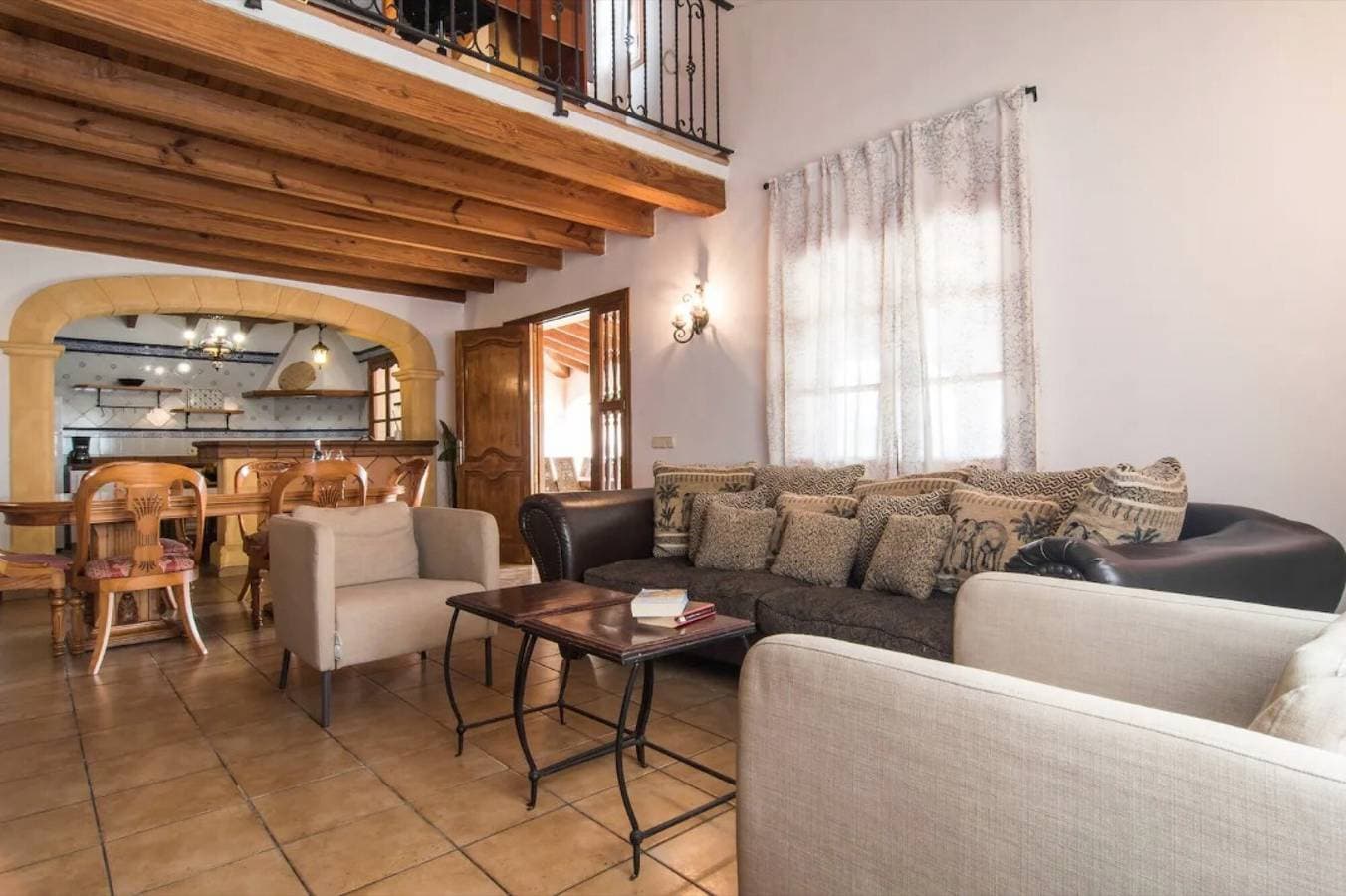 Foto 3 von 32: Ferienhaus "Tirasset" mit privatem Pool, 2 Terrassen und WLAN