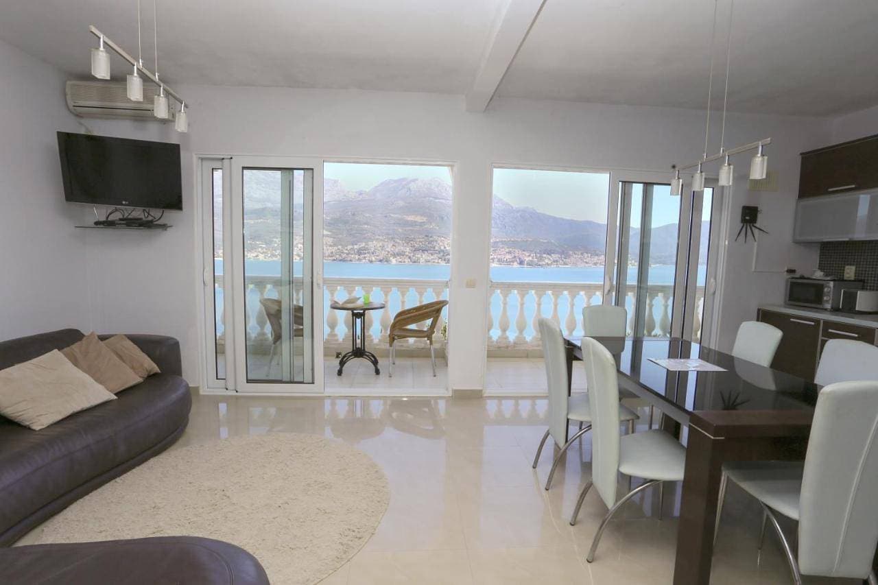 Foto 4 von 30: Two-Bedroom Deluxe Apartment with Ocean View
