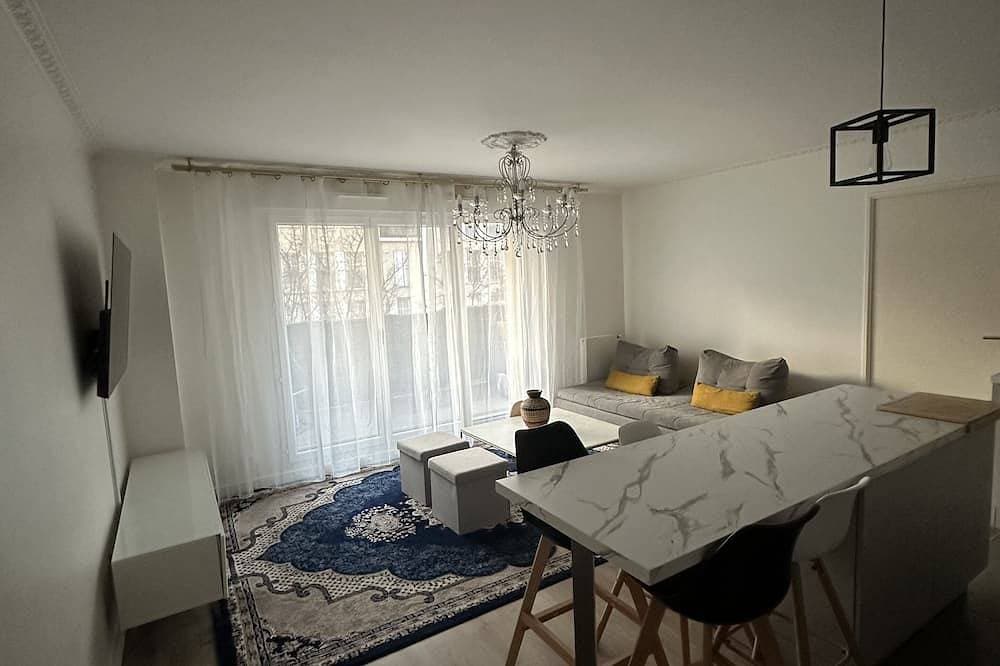 Foto 8 von 12: Appartement Idéal Pour les Familles, Proche de Paris et des Futurs Jo !
