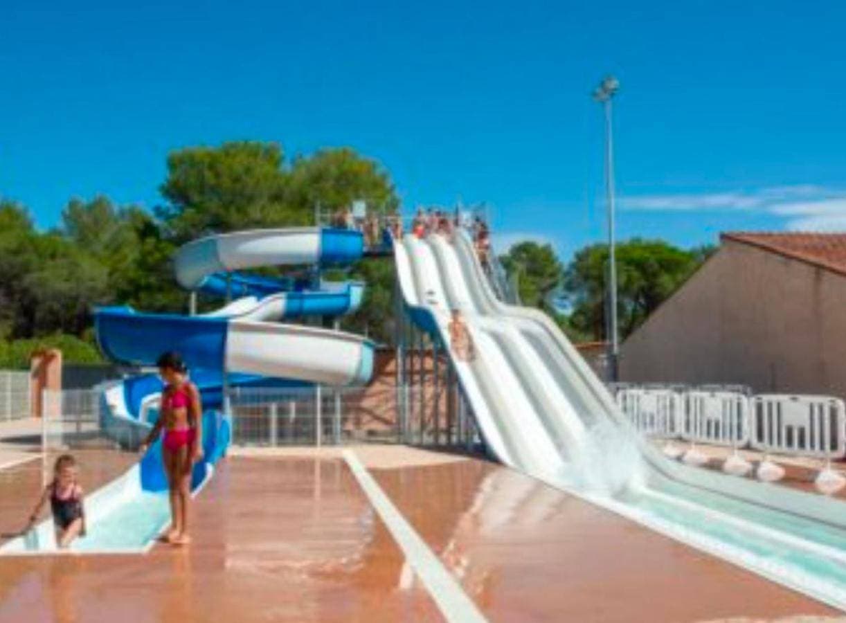 Oasis village 5 étoiles piscine chauffée puget sur argens 1