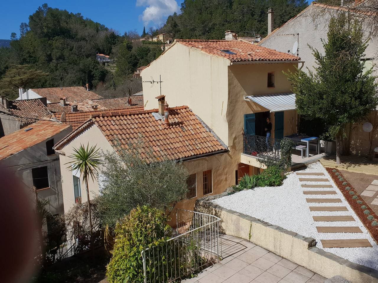Villa in Meounes-Les-Montrieux 1