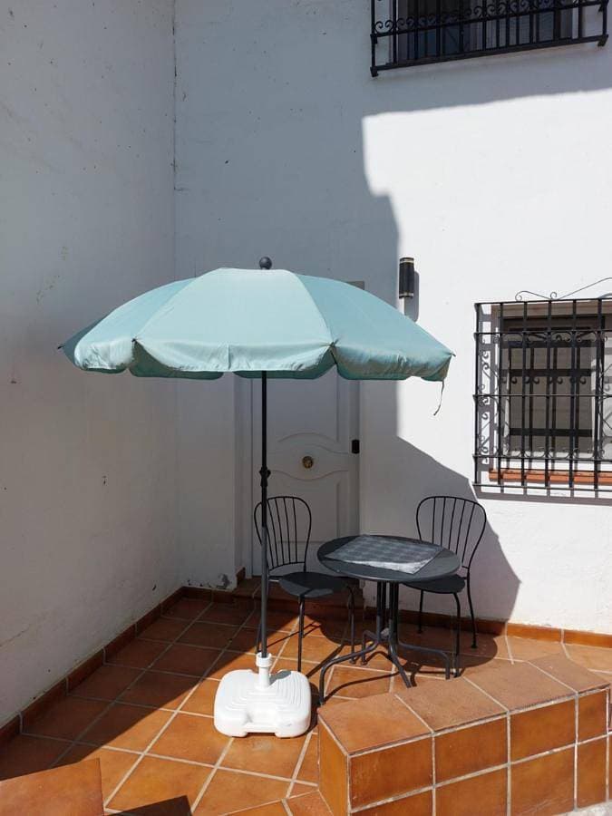 Modern apartment, walking distance of the sea 1
