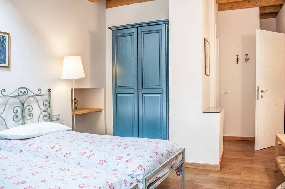 Foto 5 von 29: Alla Torre del Barbarossa B&B Foresteria