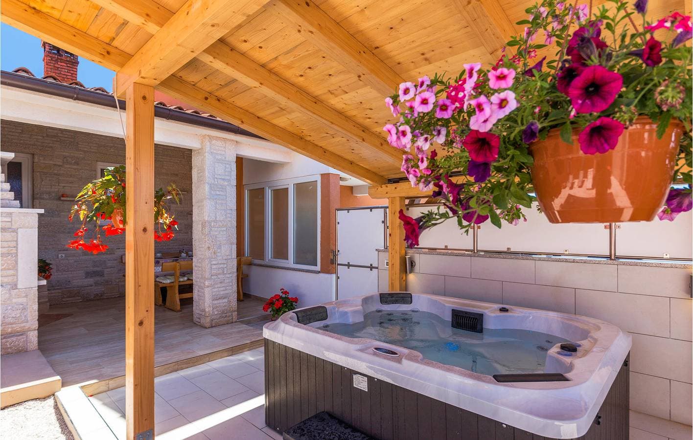 Foto 6 von 26: Gemütliche 1-Zimmer-Wohnung mit Terrasse, WLAN und Parkplatz – 1,5 km vom Strand von Fažana entfernt