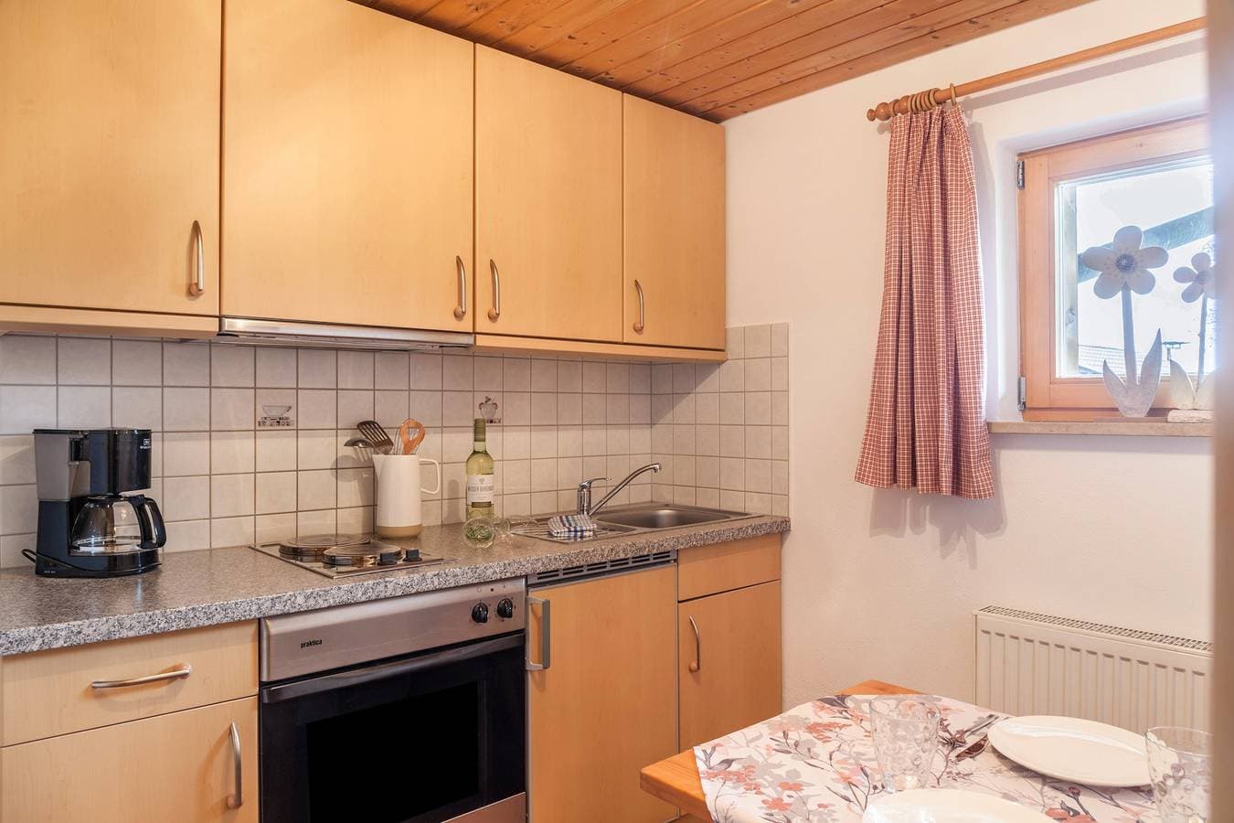 Foto 13 von 25: Ferienwohnung 'Haus Niklos - Wank' mit Bergblick, Garten und WLAN