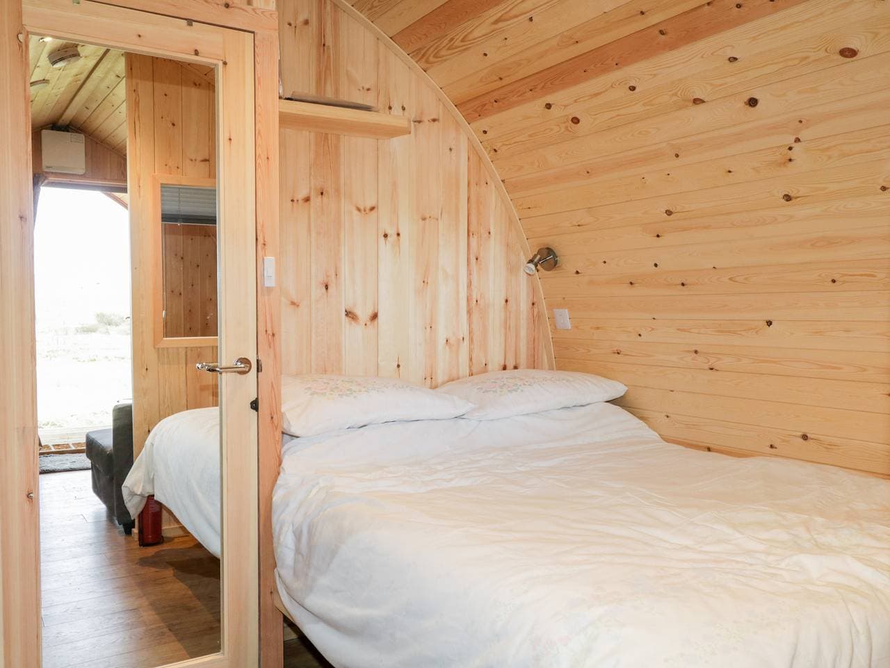 Foto 9 von 21: Hütte für 2 Personen mit Garten