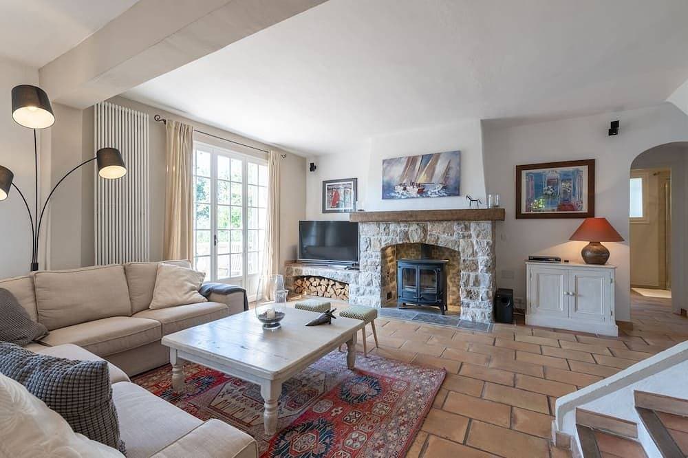 Foto 11 von 30: Wunderschöne Landvilla mit Pool in der Nähe von Valbonne Village - 14 Personen