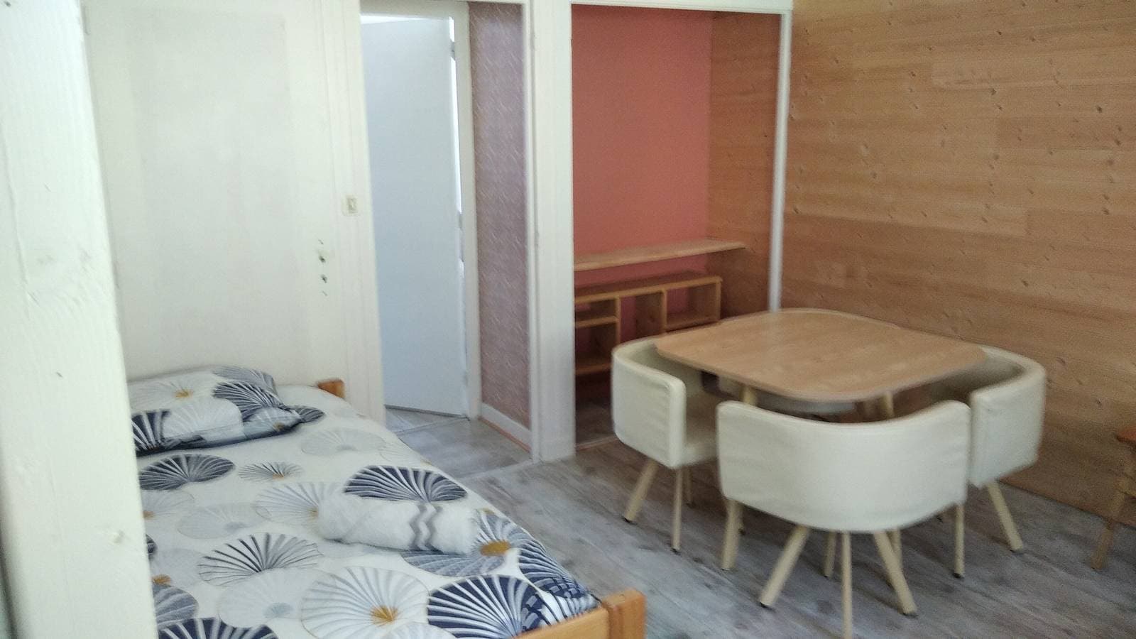 Foto 4 von 16: Apartment im Hotel 'Villa Des Fleurs Ch Colette N°28' mit Bergblick und WLAN