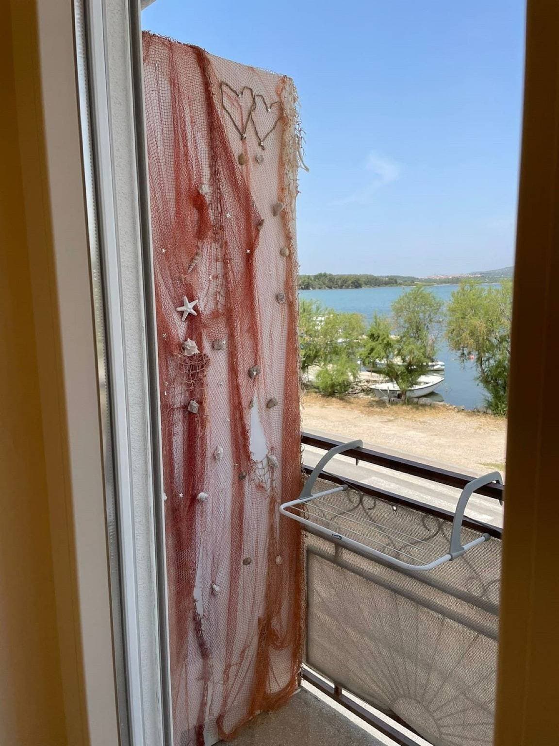 Foto 13 von 49: Ferienwohnung für 3 Personen mit Balkon