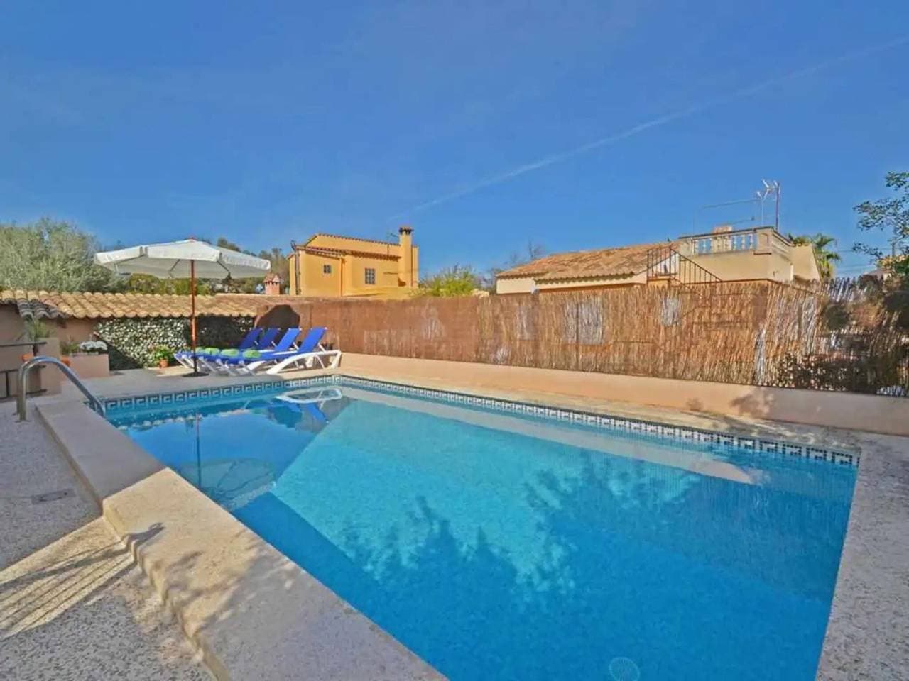 Foto 2 von 15: Villa „Benestar“ mit privatem Pool, WLAN und Klimaanlage