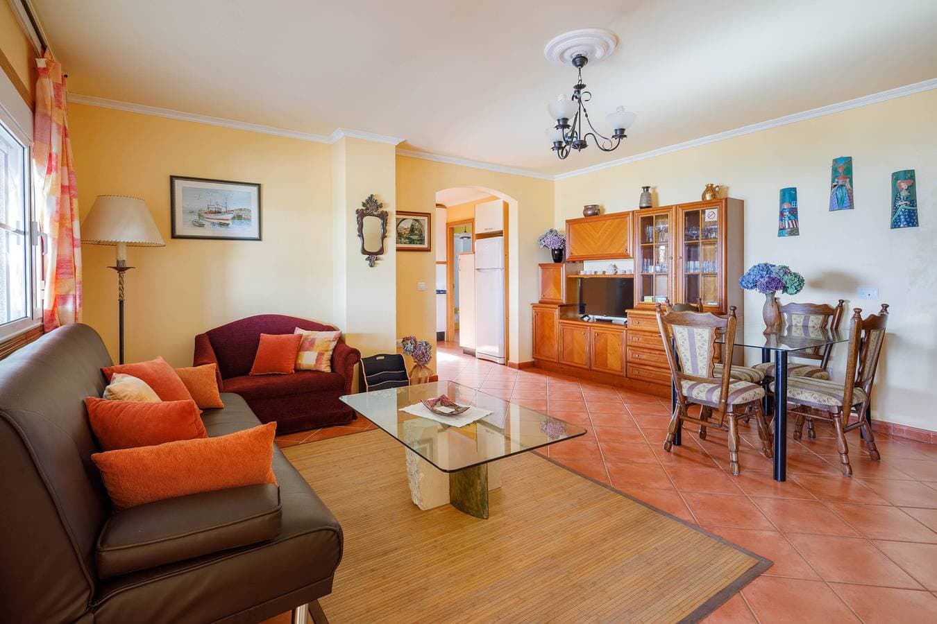 Foto 4 von 28: "Apartamento con jardin en un chale" mit Bergblick, WLAN, Garten und Terrasse