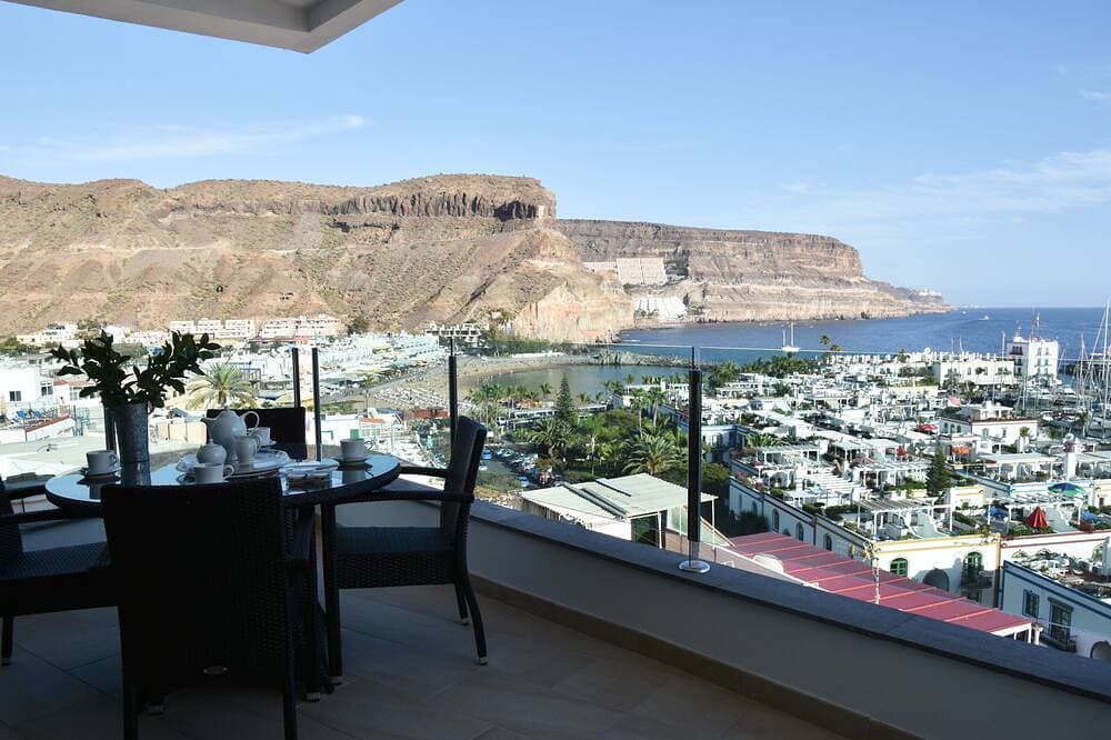 Apt. 2ºC \"Spectacular views of the sea and the marina of Puerto de Mogán\" 1