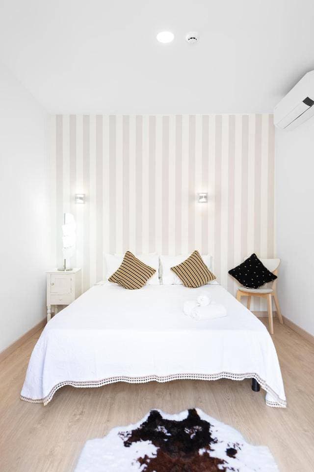 Foto 7 von 9: Double Room - Disability Access