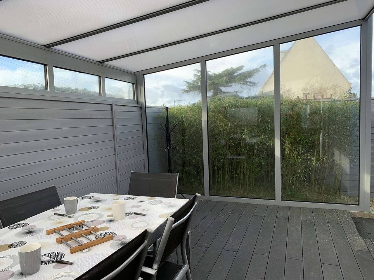 Foto 3 von 20: Maison avec WIFI, véranda et cour fermée à 500m de la plage à Trégastel