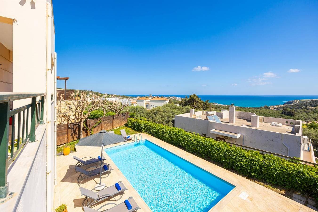 Foto 2 von 38: Villa für 7 Personen mit Balkon