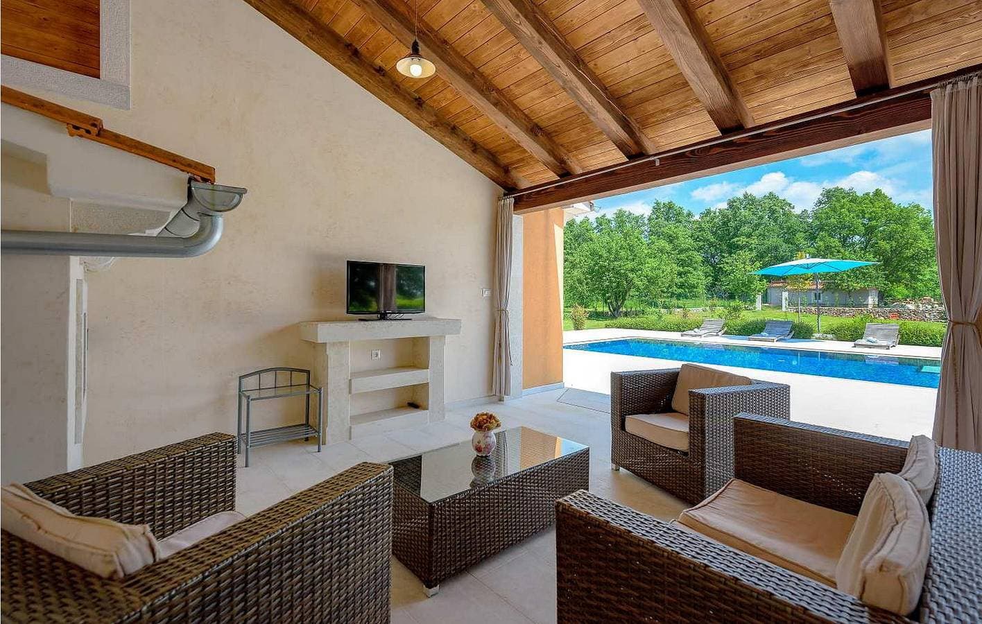 Foto 7 von 41: Charmante 2-Zimmer-Wohnung mit Pool und WLAN in der Nähe von Sveti Petar u Šumi