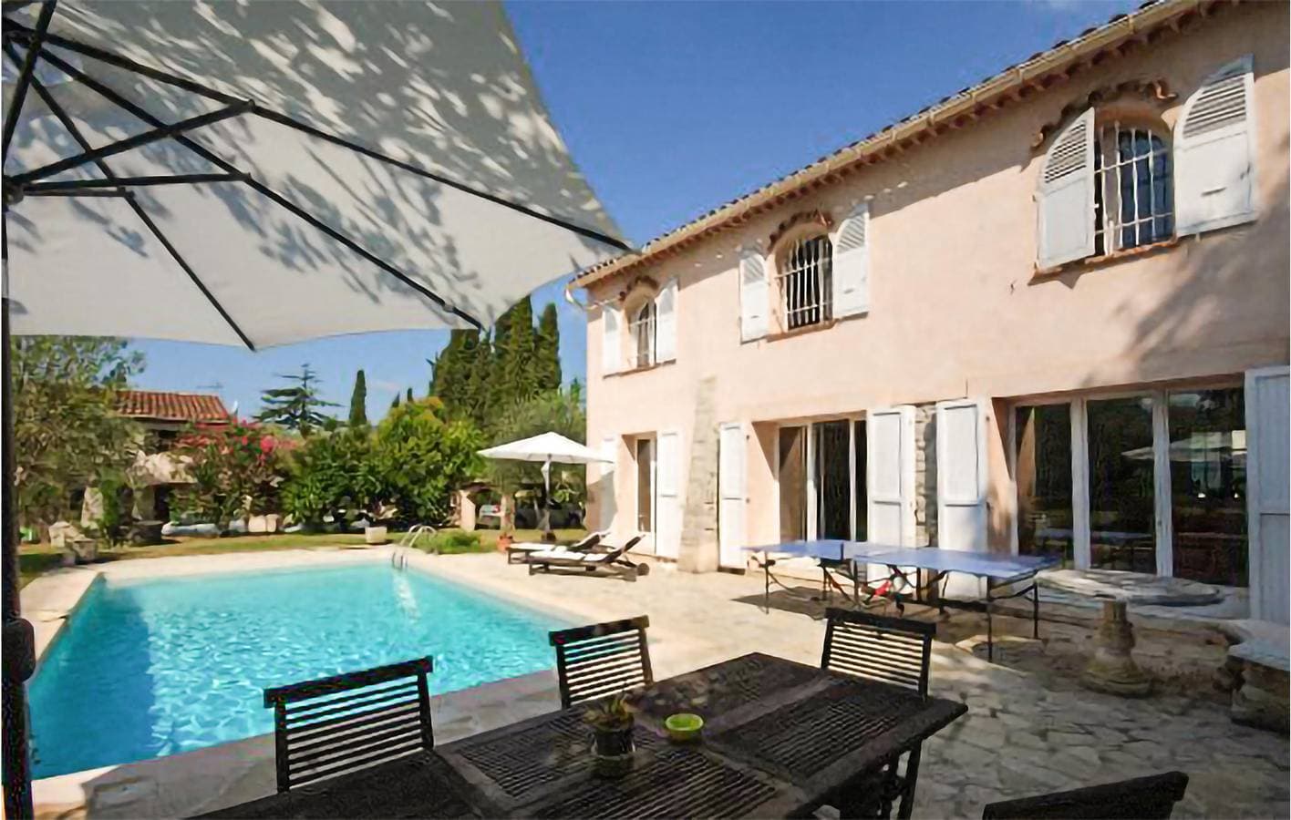 Terrassenwohnung mit Pool in der Nähe von Mouans-Sartoux 1
