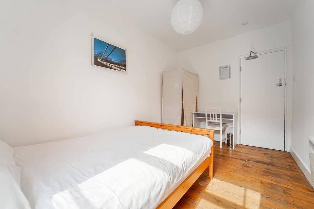 Foto 4 von 17: Groß-Doppelzimmer-Gemeinsames Badezimmer