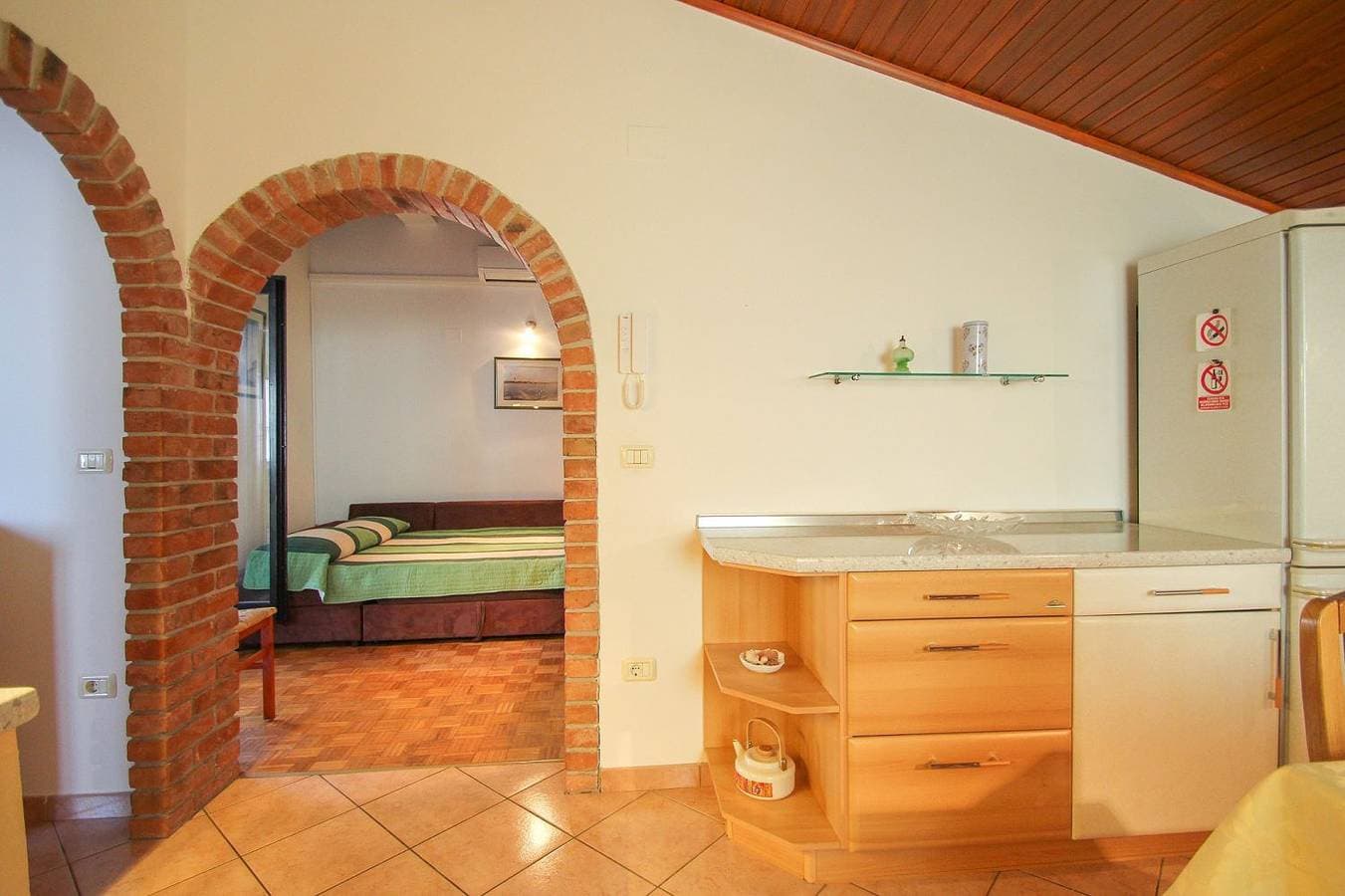 Foto 9 von 22: Bezauberndes Studio direkt in der Altstadt und am Meer gelegen mit Kamin und Balkon
