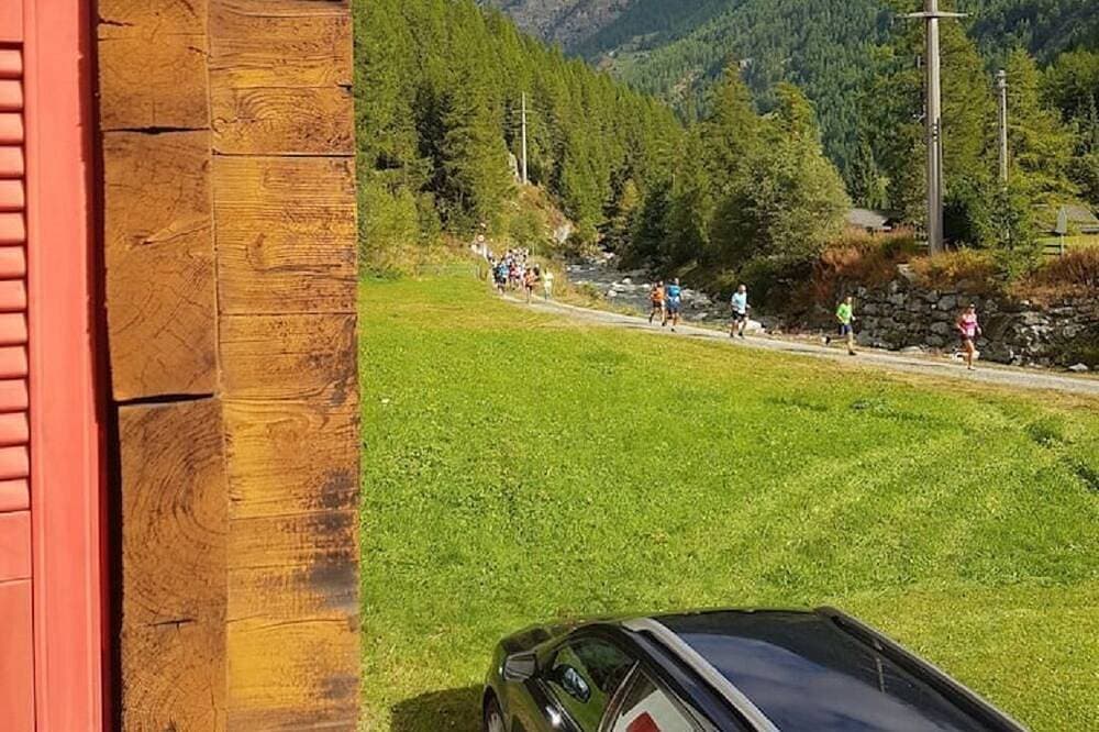 Foto 6 von 7: Alleinstehende, idyllische Wohnung an guter Lage!