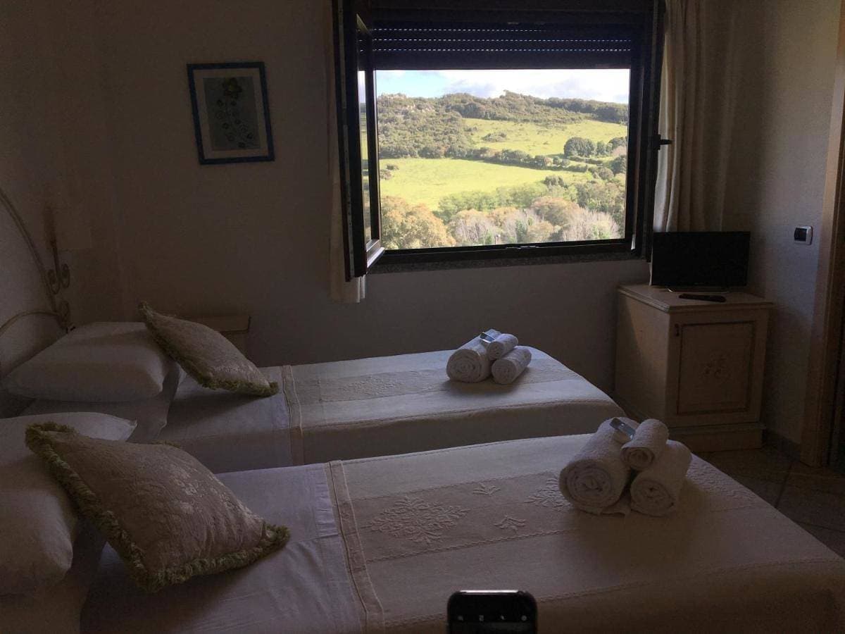 Foto 3 von 29: Triple Room with Mountain View